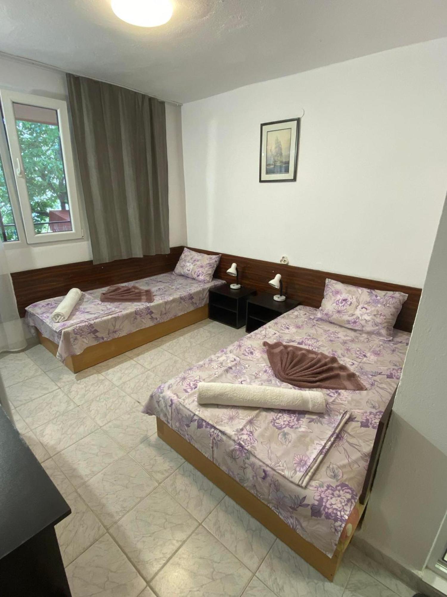 Family Hotel Julian Kranevo Exterior foto